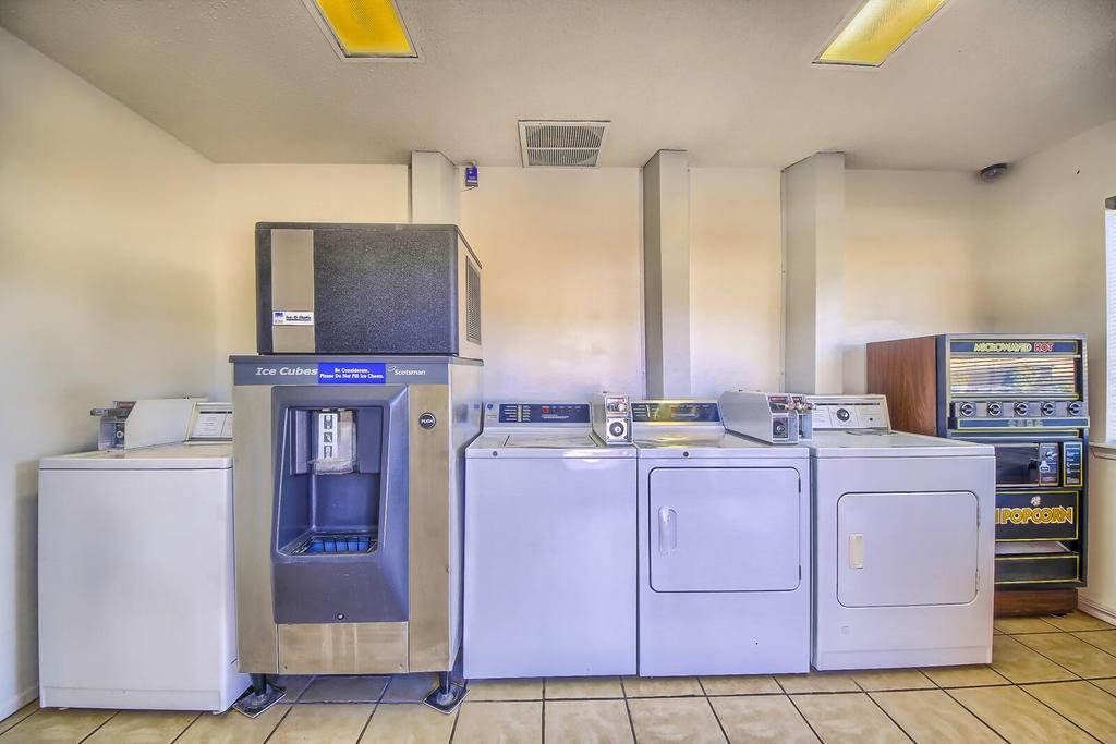 Hillcrest Inn & Suites Ozona Εξωτερικό φωτογραφία