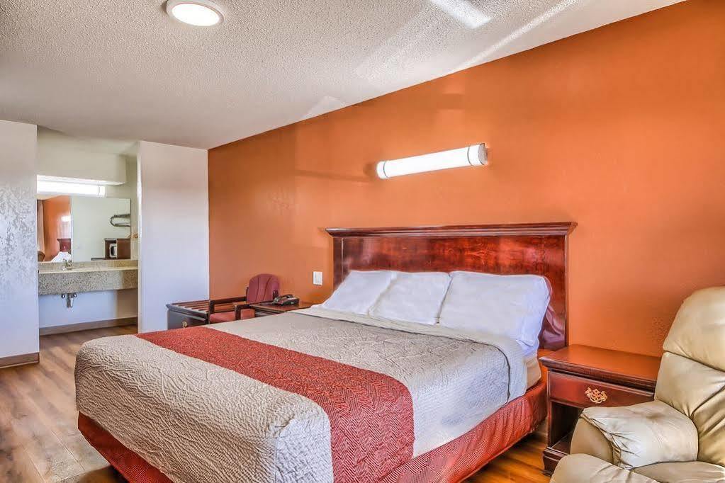Hillcrest Inn & Suites Ozona Εξωτερικό φωτογραφία